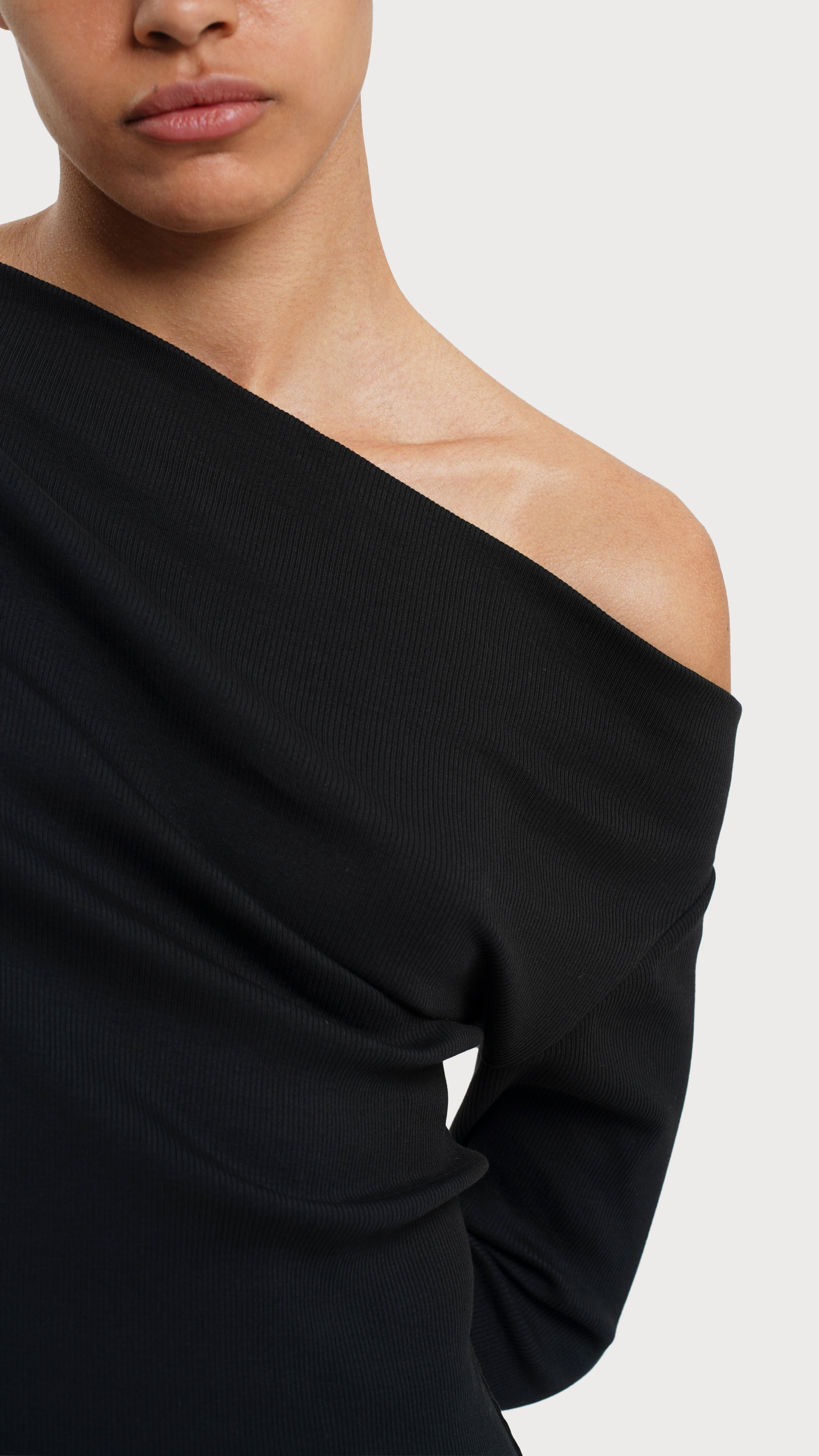 RESIDUS Black Fitted Mid-Length Dress