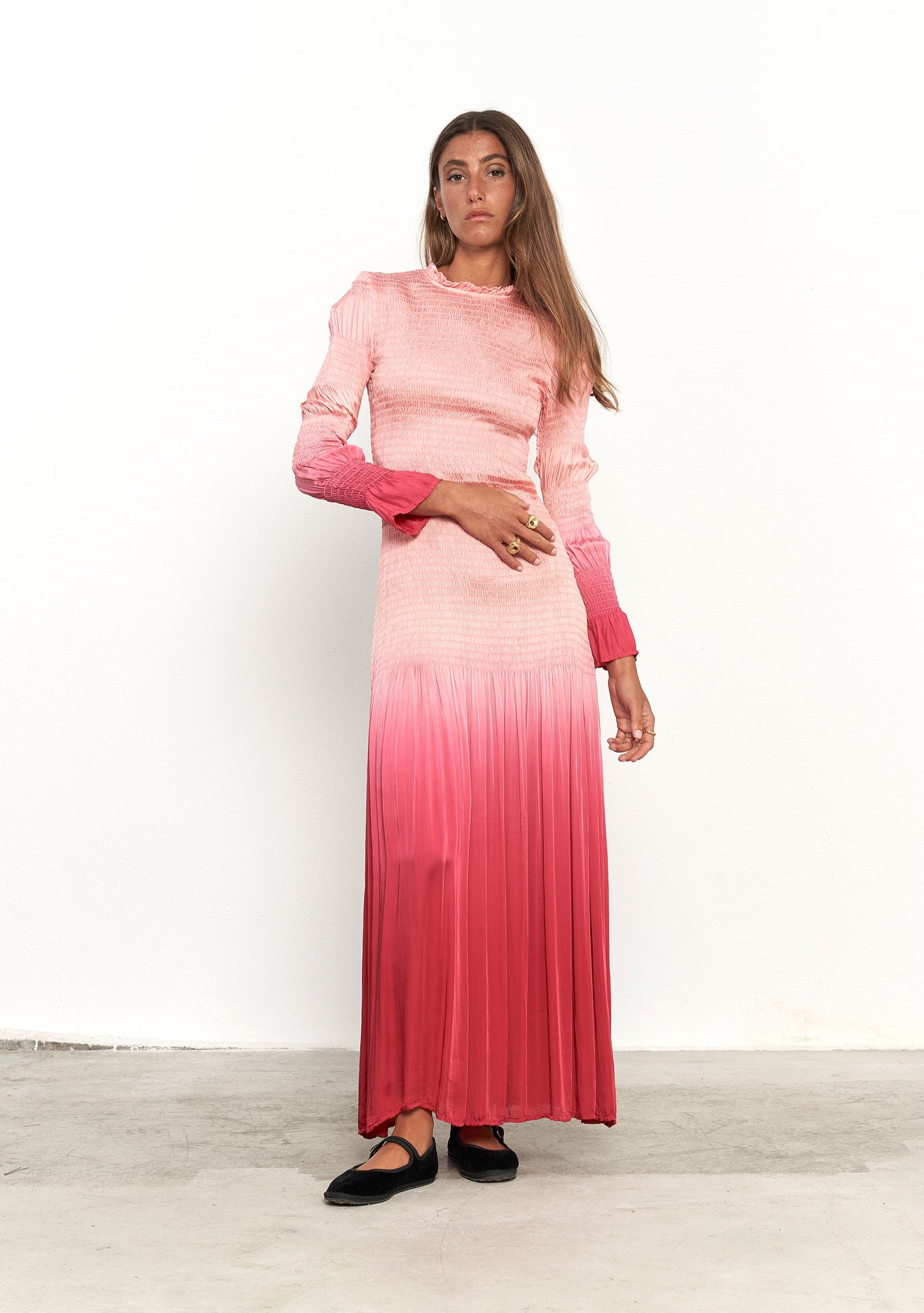 Par Escala long-sleeved pink tie dye maxi dress front view in pink tones made of cupro silk