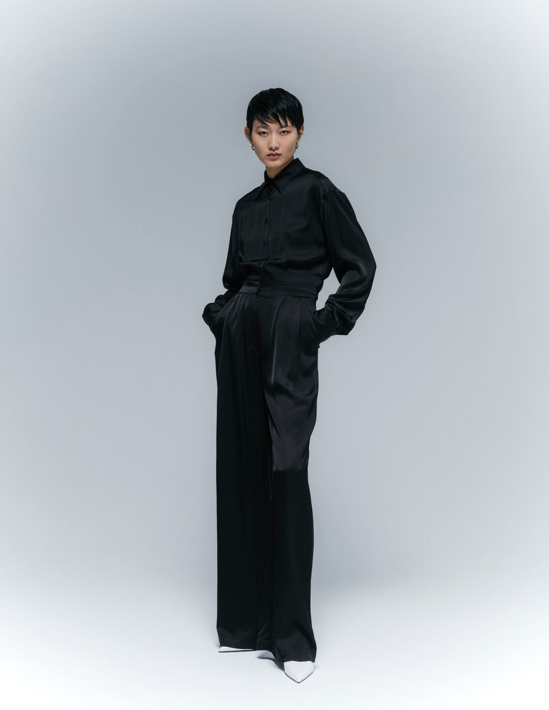 a-line-cassandra-shirt-black