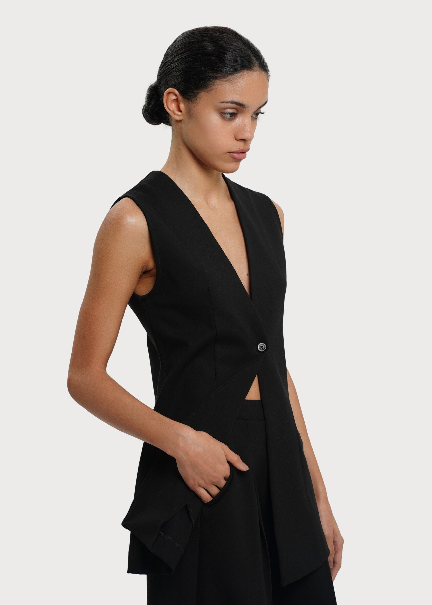 residus-ani-vest-black