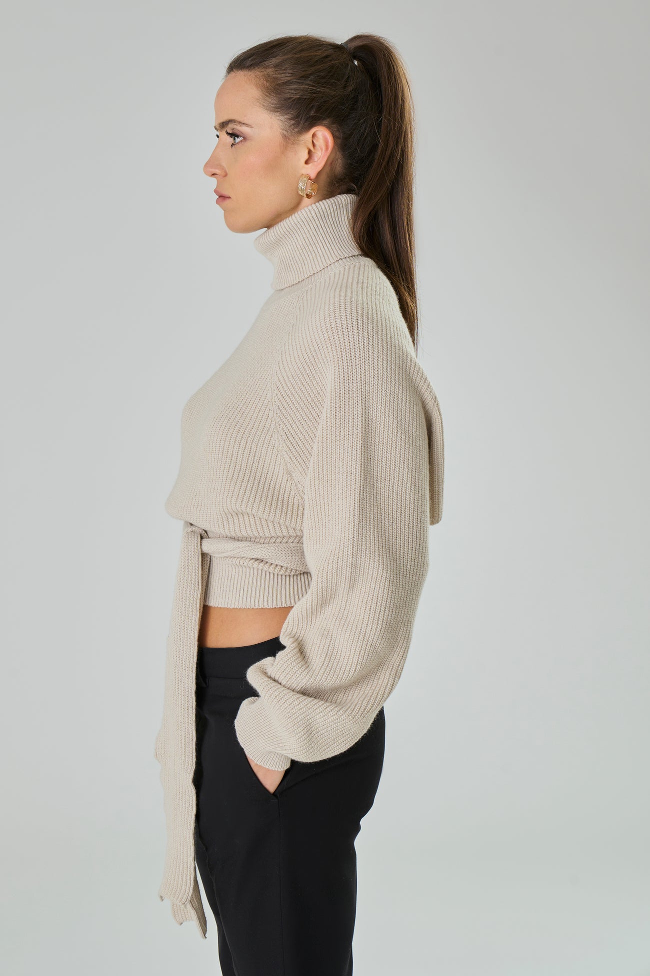 TENNÉ ecru cropped sweater