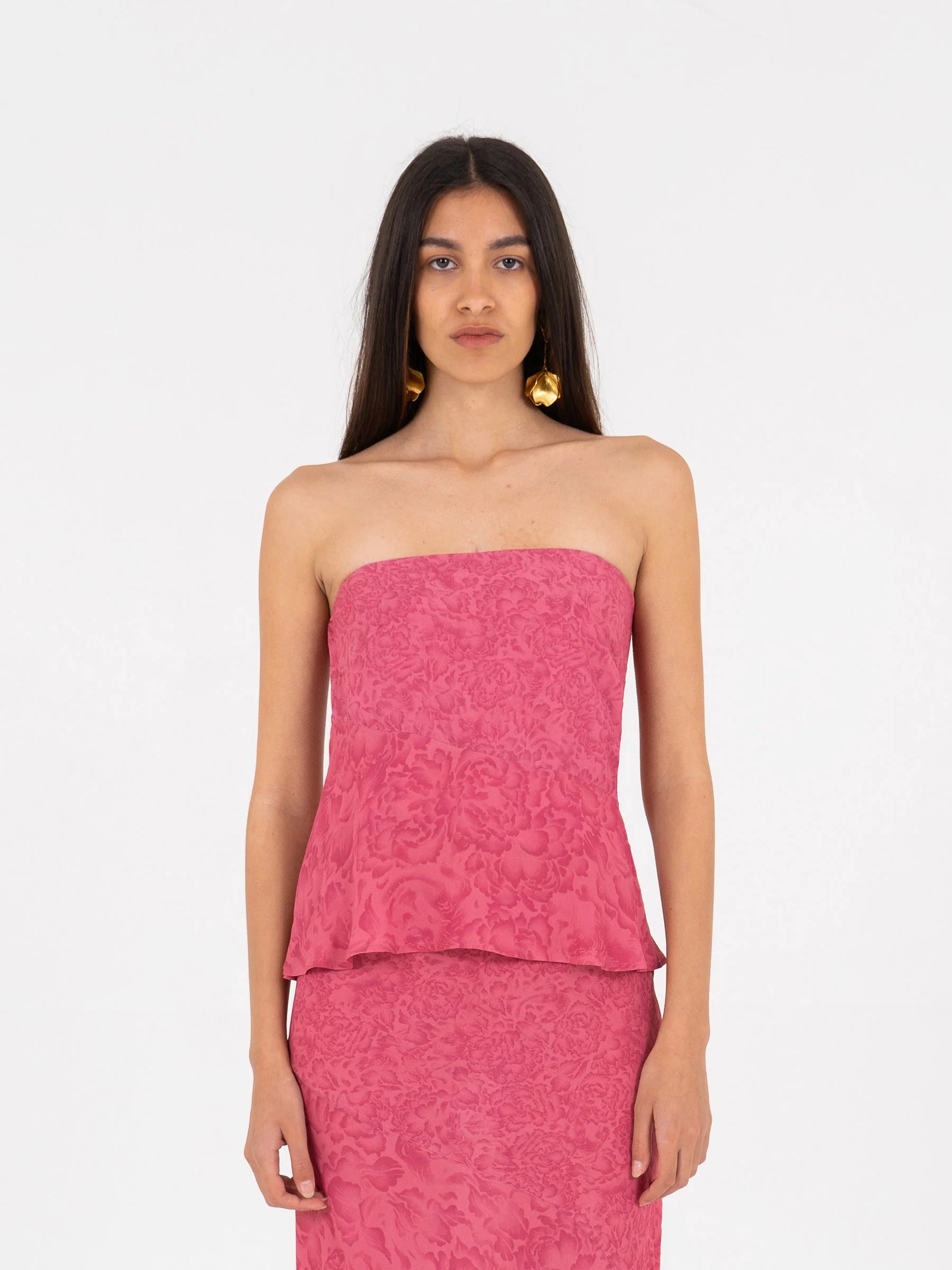 pink floral strapless top front view with invisible side zipper fitted summer silhouette